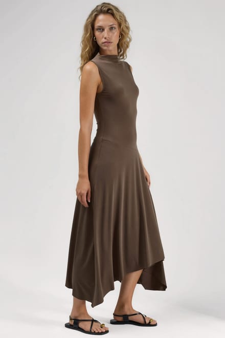 Asymmetrische Midi Sandy Jurk