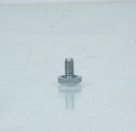 M5x0,8-schroef voor koppelingshuis / variator voor MBK 50/51-bromfiets, nieuw