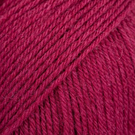 DROPS Fabel Uni Colour - 113 robijnrood - Wol Garen