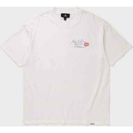 LOVE AND KISSES TSHIRT