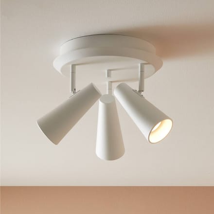 Markslöjd Plafondlamp Crest van metaal wit 3-lamps