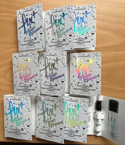 MAC Fix + Plus Magic Radiance All Day Hydrating Spray + Vit C Sample 2.5 ml x10 = 25 ml