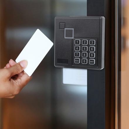 Lecteur de carte d'accès de porte étanche résistant à la pluie Système d'entrée pour Bâtiments Hôtels Noir white