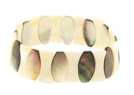 Behave - schelpenarmband elastisch zwart wit - boho chic - 20 cm