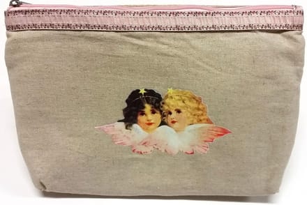 Karen  -Toilettas - Engelen - Ecru - Afmeting 30 x 10 x 22 cm.