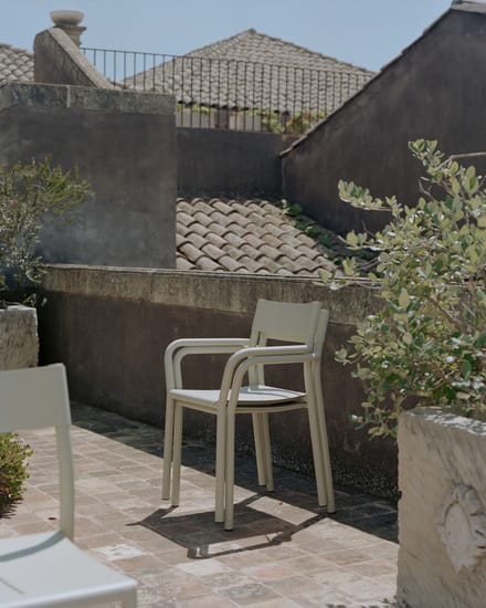 New Works May Armleunstoel Outdoor - light grey