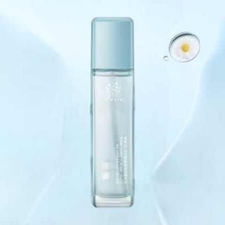 SHANCAOJI  - Chamomile Soothing Moisture Essence Toner 130ml