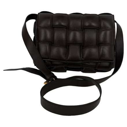 Bottega Veneta Cassette Gevoerde Schoudertas in Bruin Lamsleder