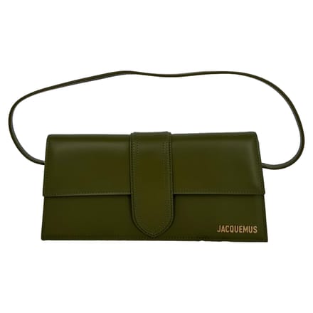 Jacquemus De Lange Bambino Flap Schoudertas in Olijfgroen Kalfsleer