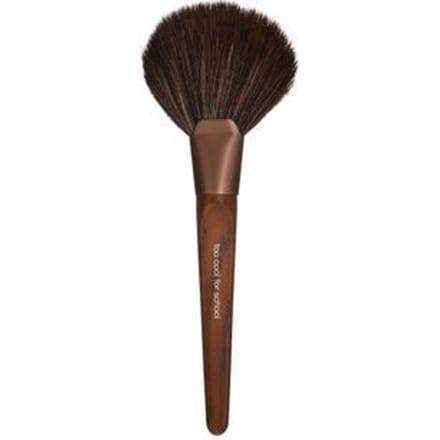 too cool for school - Artist Vegan Powder Fan Brush 1 pc