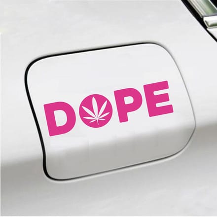 Bumpersticker - Dope - 4,5 X 17 - Roze