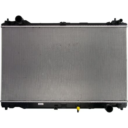 Radiator NISSENS 606546