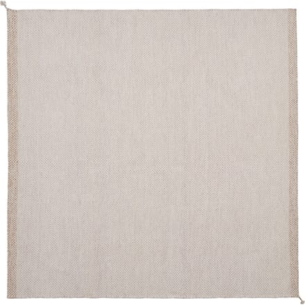 Muuto Ply vloerkleed - light rose - 240 x 240 cm