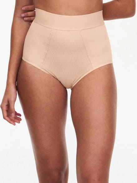 Chantelle – Smooth Lines – Tailleslip – C11N30 – Golden Beige – Maat 46