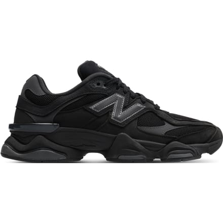New Balance 9060 Sneakers Dames - Zwart - Maat 37 - Suède