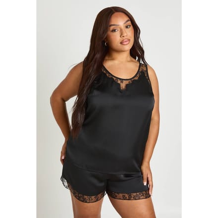 boohoo Dames Plus Satijnen Short Met Geschulpte Kanten Rand | Black | Maat: 28