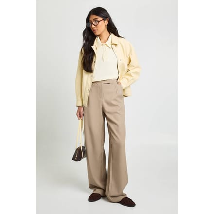Dames Tall Boohoo Basics Getailleerde Wijde Pijpen Broek | Taupe | Maat: 38