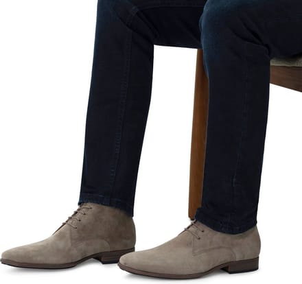 Manfield - Heren - Taupe suède veterschoenen - Maat 46