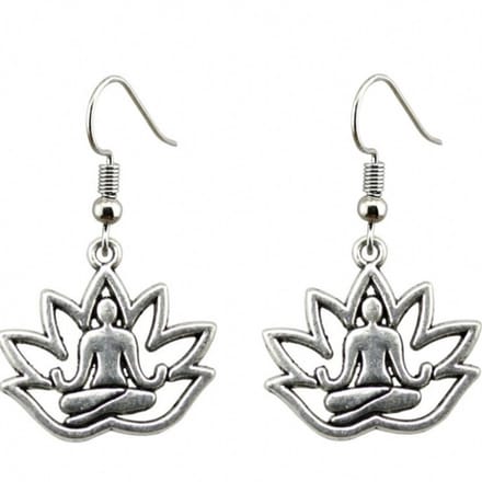 zilver Lotus oorbellen