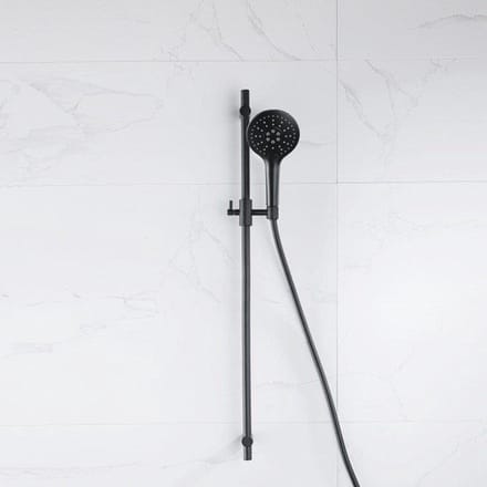 FugaFlow Eccelente Acces glijstangset met ronde handdouche, gladde doucheslang mat zwart