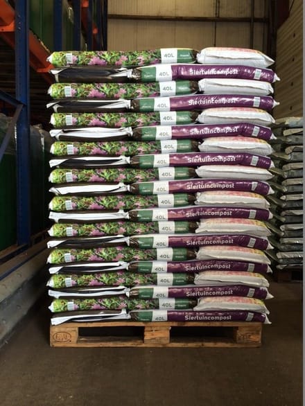 Pallet Siertuincompost 2.400 liter Pokon