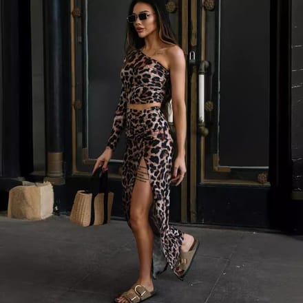 Dames Herfst en Winter Luipaardprint Off-shoulder Tailleblootstellende Taille-sluitende Rok met Split One-shoulder Jurk S