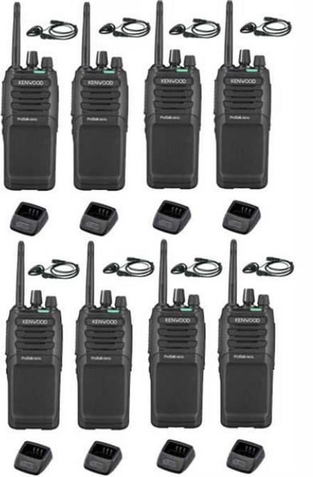 Set van 8 Kenwood TK-3701D met d-shape oortje en tafellader