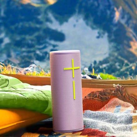Ultimate Ears Megaboom 4 bluetooth speaker lila
