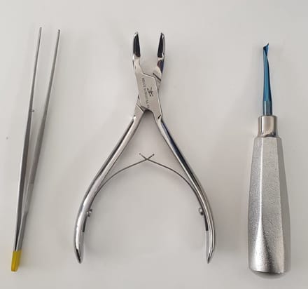 Belux Surgical Instruments - Dental Pincet + Bot Rongeur + Root Elevator - Tandheelkunde Instrumenten - Set van 3 - RVS