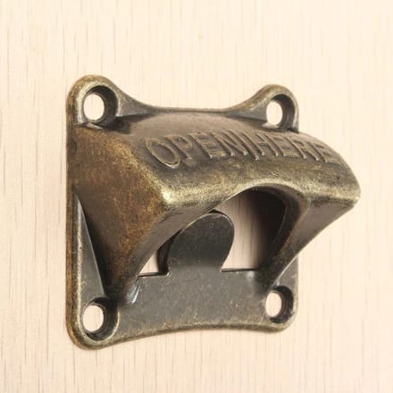 Flesopener voor aan de muur in vintage brons look