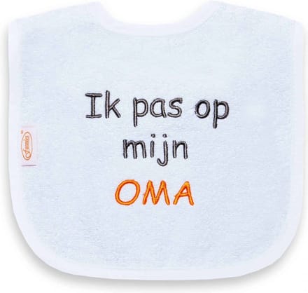 Funnies geborduurd tekst slabbetje: Ik pas op mijn oma