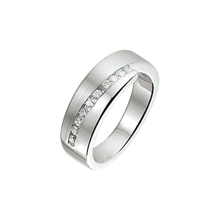 Schitterende Zilveren Ring met Zirkonia's 19.00 mm. (maat 60) model 197