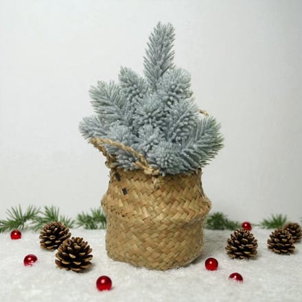 Micro Kerstboom Blauw met sneeuw - Kerstdecoratie - ø13x24 cm