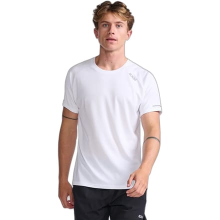 2XU Aero Longsleeve Hardloopshirt X-VENT technologie - ultra licht - reflecterende logo's