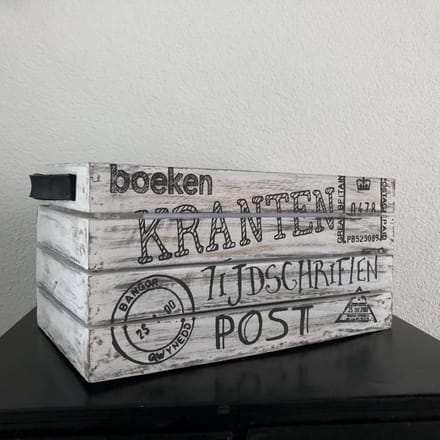 Houten Krantenbak 35x21cm - Kleur Antique White