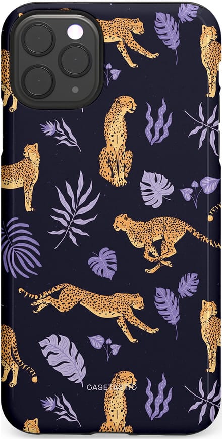 Casetastic hoesje geschikt voor Apple iPhone 11 Pro Max - Dubbellaagse bescherming - Cheetah charisma - Fashion Case - Donkerblauw Lavendel Taupe Perzik