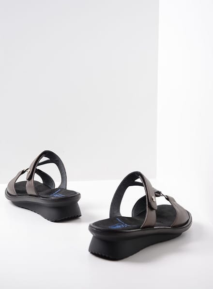 Wolky Slippers Isa brons leer