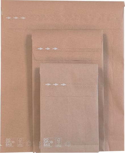 10 stuks Verzendzak papier middel 320x430x80 mm met retourstrip