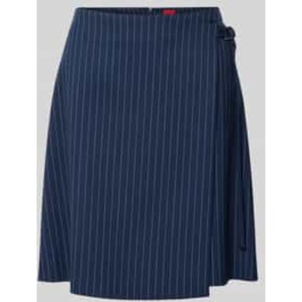 Licht uitlopende minirok in wikkellook model 'RABISU'