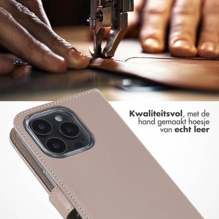 Selencia Hoesje - Geschikt voor Apple iPhone 16 Pro Max - Echt Lederen Bookcase - Dusty Pink