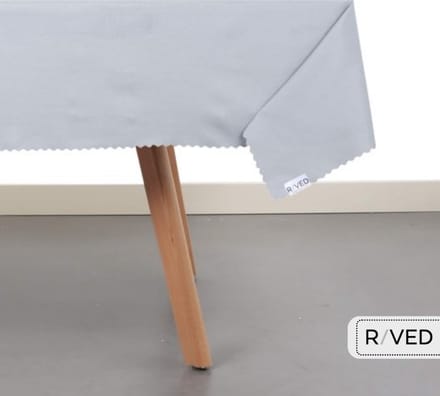 Raved Tafelkleed – 140 cm x 240 cm – Lichtgrijs – Polyester – Kreukvrij