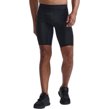 Compressieshort als basislaag 2XU