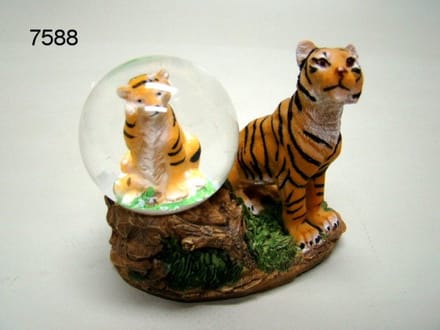 Sneeuwbol Tijger - Ø 4,5 cm - Hoogte 7 cm - Decoratief Miniatuur