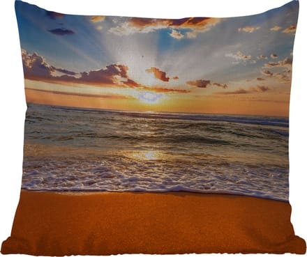 Tuinkussen - Strand - Zonsondergang - Zee - Wolken - Horizon - 40x40 cm - Weerbestendig