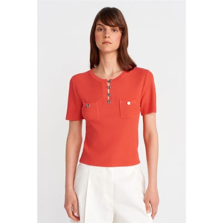 Geribbelde gebreide blouse met knoopdetails