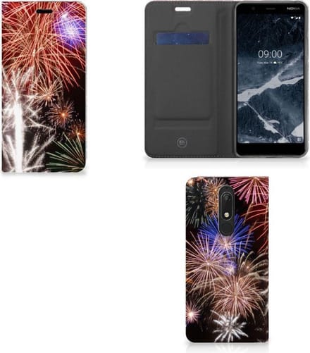 Nokia 5.1 (2018) Hippe Standcase Vuurwerk