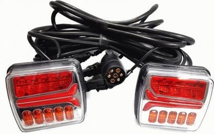KAMAR ACHTERLICHTSET LED 102X110X40 MM DYNAMISCHE RICHTING PLUG&PLAY