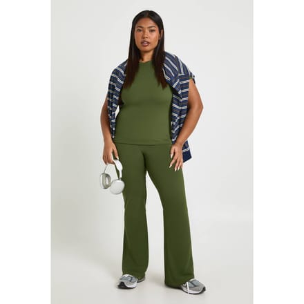 boohoo Dames Plus Super Zachte Hoge Taille Uitlopende Legging | Dark Olive | Maat: 20