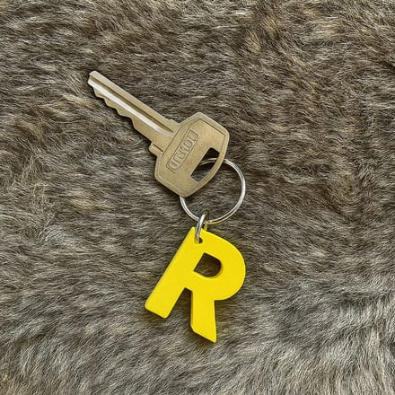 3D geprinte sleutelhanger - Letter R - Geel