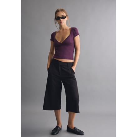 Stradivarius T-shirt met V-hals en kapmouw van polyamide  Purper XS